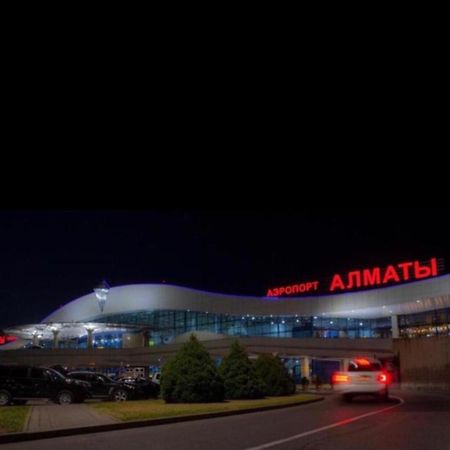 アルマトイАхметова 12アパートメント エクステリア 写真